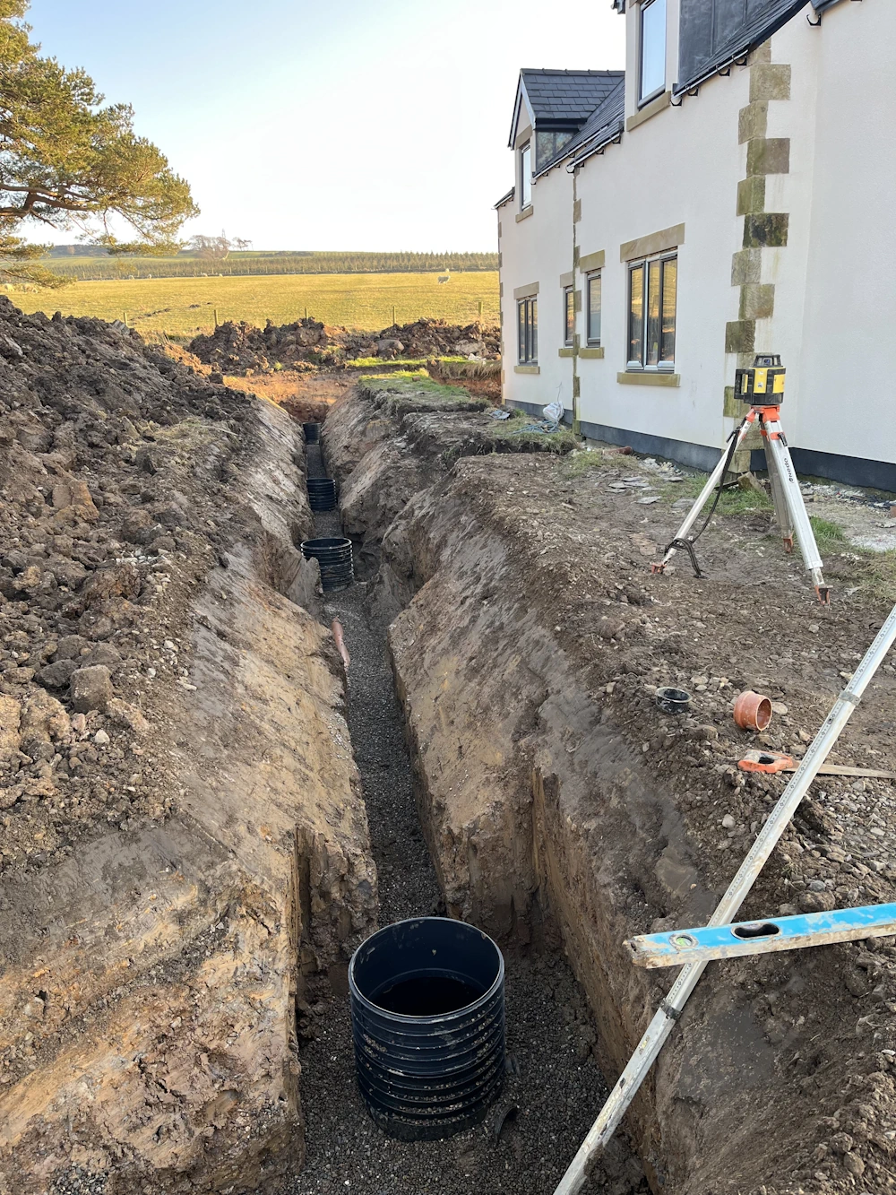 Septic tank system installation (full service)